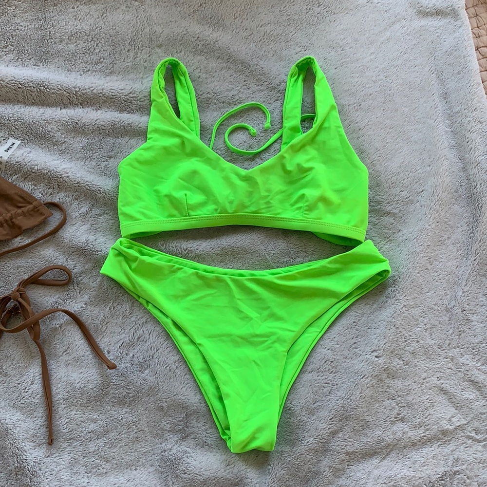 Size M Neon green bikini SHEIN